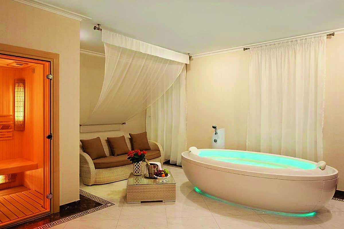 Apartament SPA w Pałacu Żelech&oacute;w